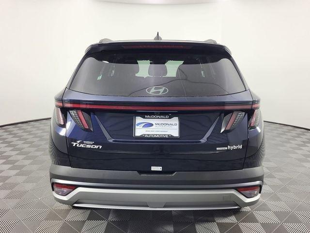 new 2026 Hyundai TUCSON Hybrid car, priced at $33,881