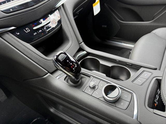 new 2025 Cadillac XT5 car, priced at $54,090