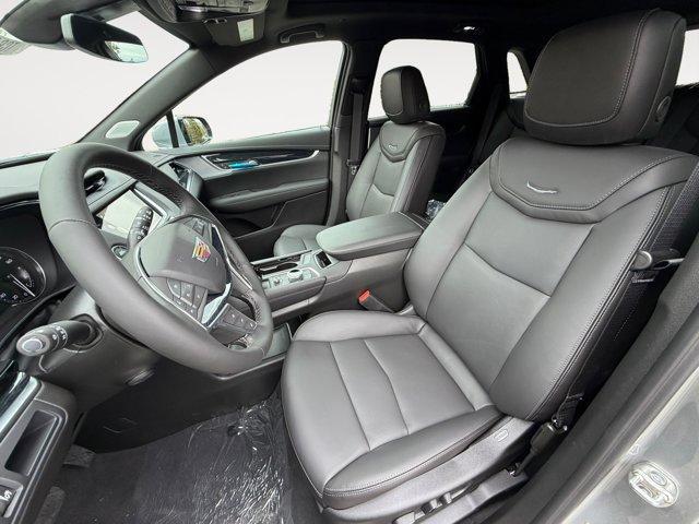 new 2025 Cadillac XT5 car, priced at $54,090