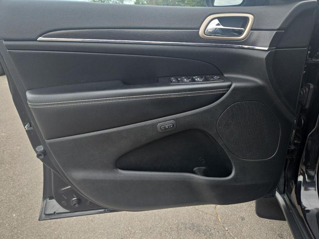 used 2015 Jeep Grand Cherokee car, priced at $10,995