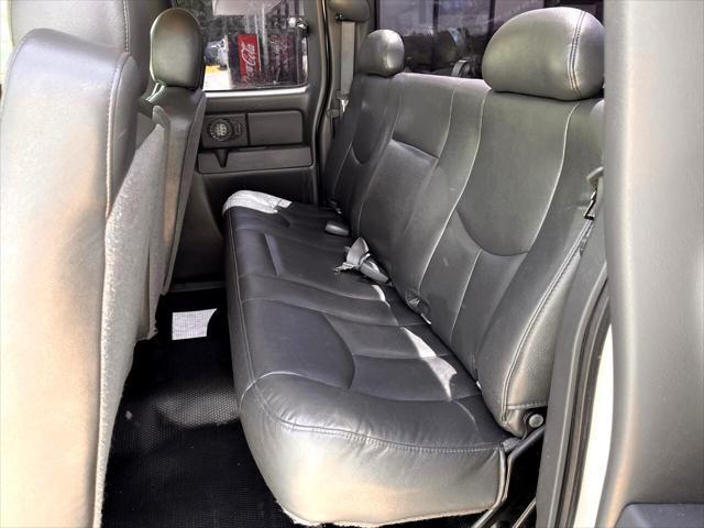 used 2005 Chevrolet Silverado 1500 car, priced at $10,995