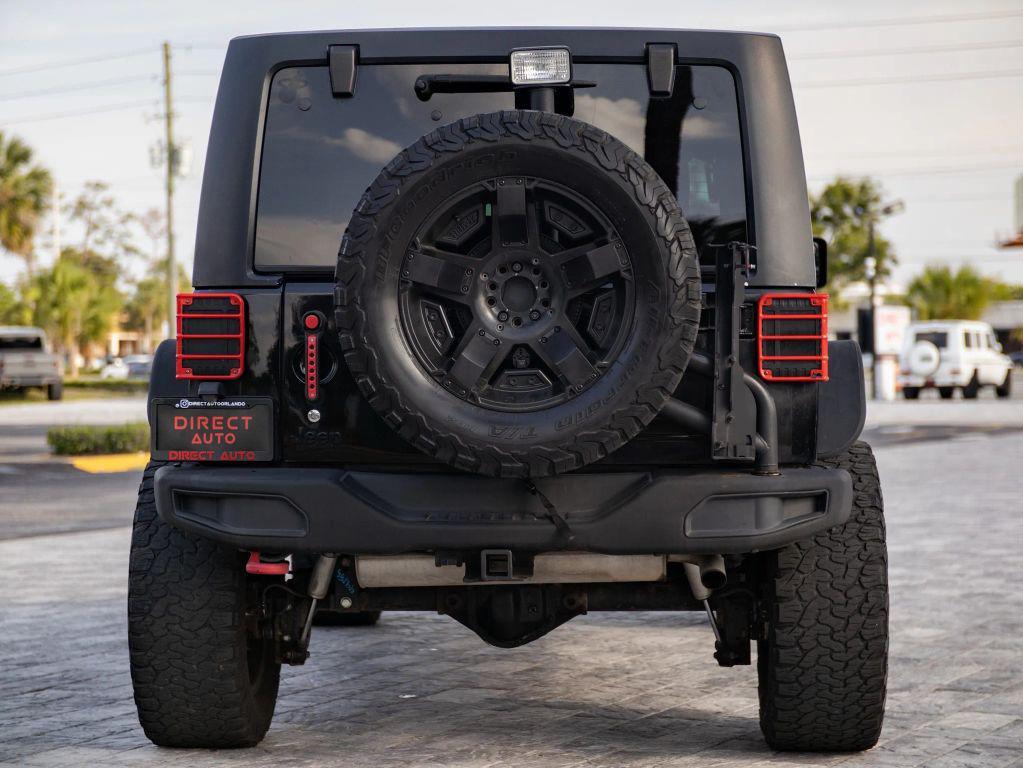 used 2015 Jeep Wrangler Unlimited car, priced at $19,192