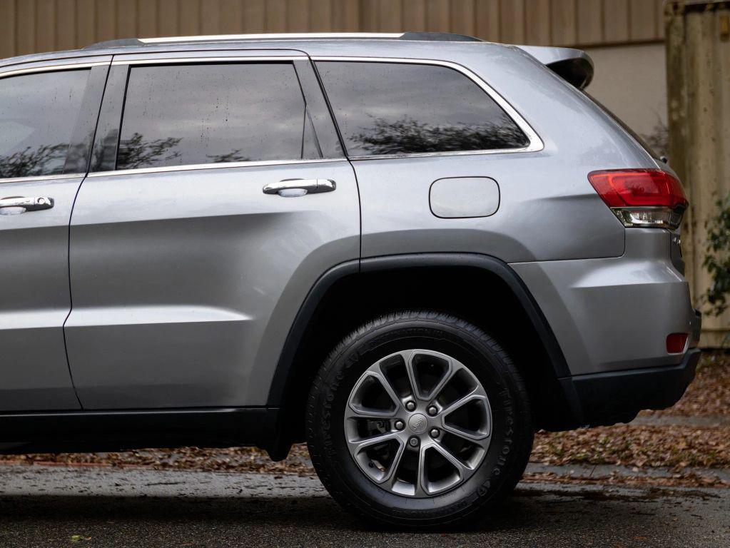 used 2014 Jeep Grand Cherokee car, priced at $11,192