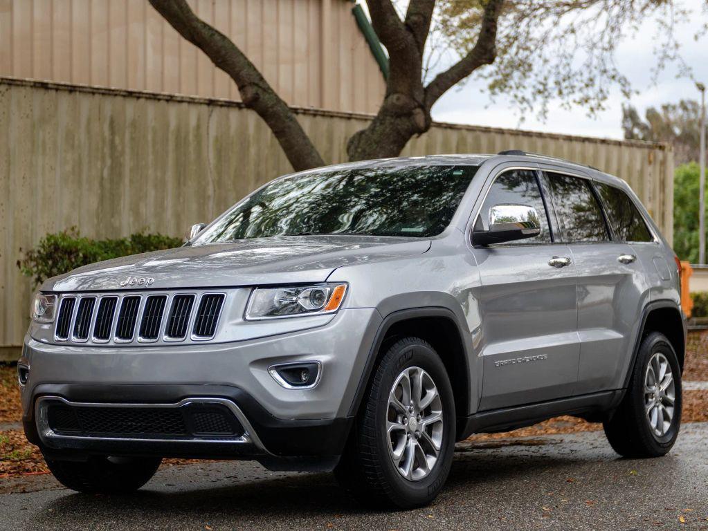used 2014 Jeep Grand Cherokee car, priced at $11,192