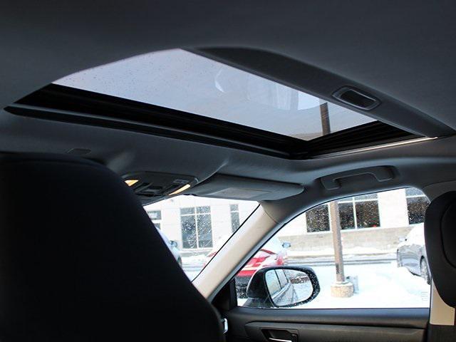 used 2022 Toyota Highlander car, priced at $34,600