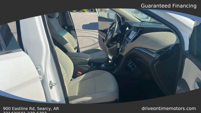 2017 Frost White Pearl Hyundai Santa Fe Sport