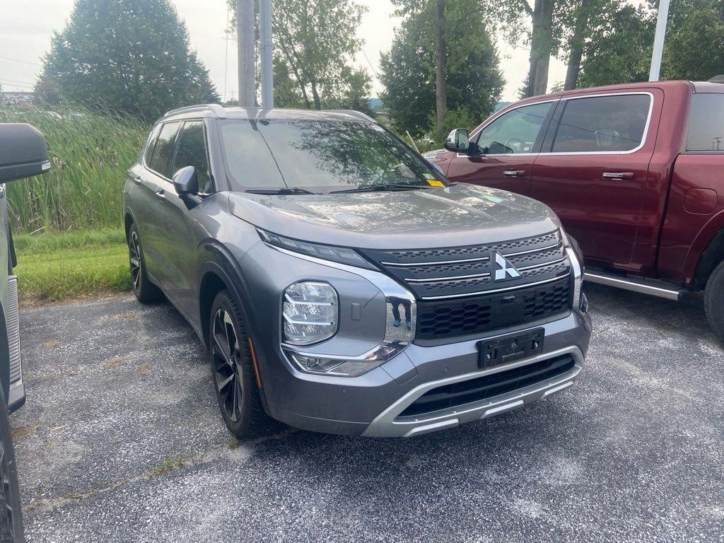 used 2022 Mitsubishi Outlander car, priced at $22,069