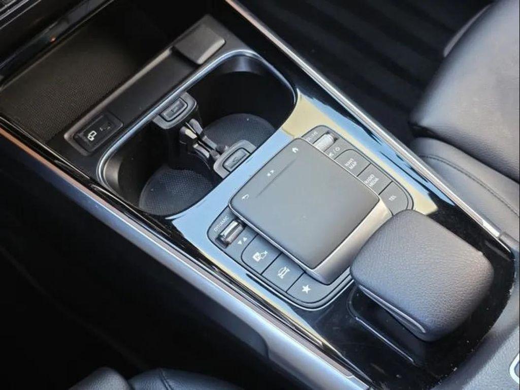 used 2021 Mercedes-Benz GLB 250 car, priced at $22,995