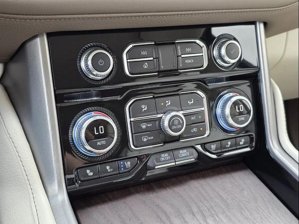 used 2024 GMC Yukon car, priced at $58,989