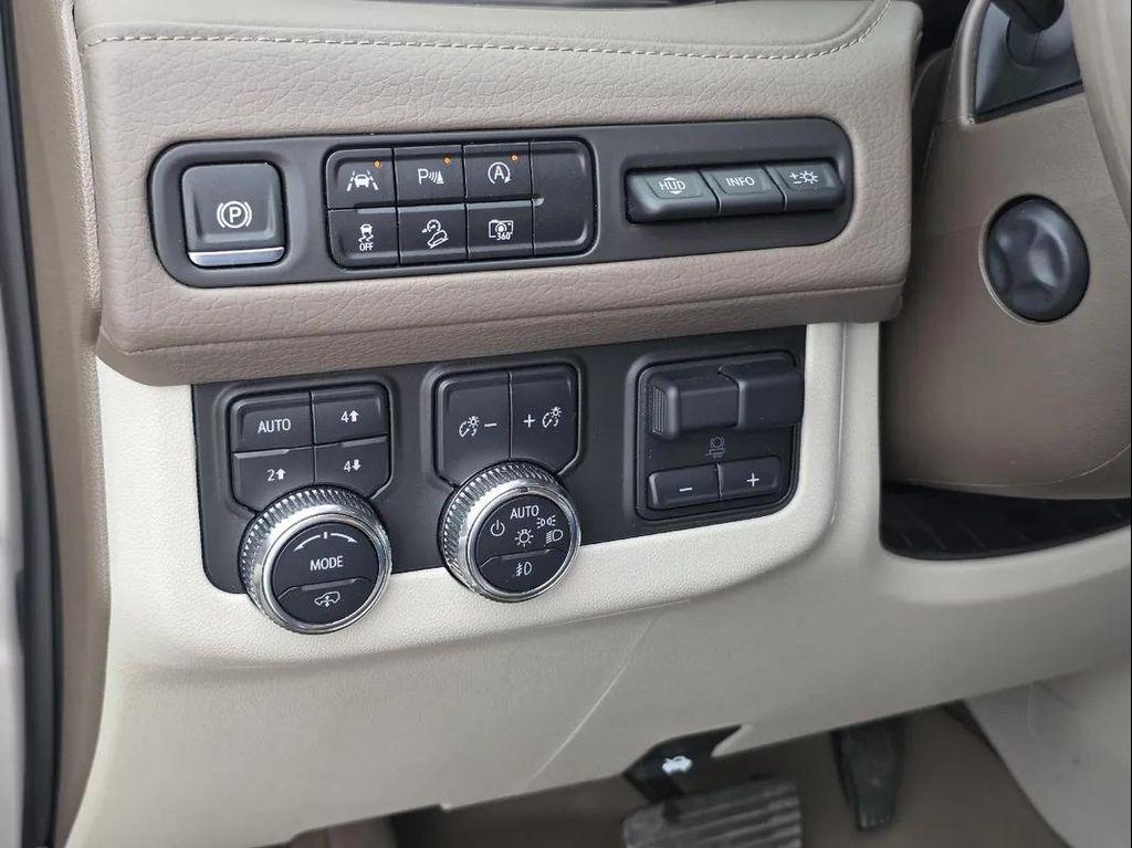 used 2024 GMC Yukon car, priced at $58,989