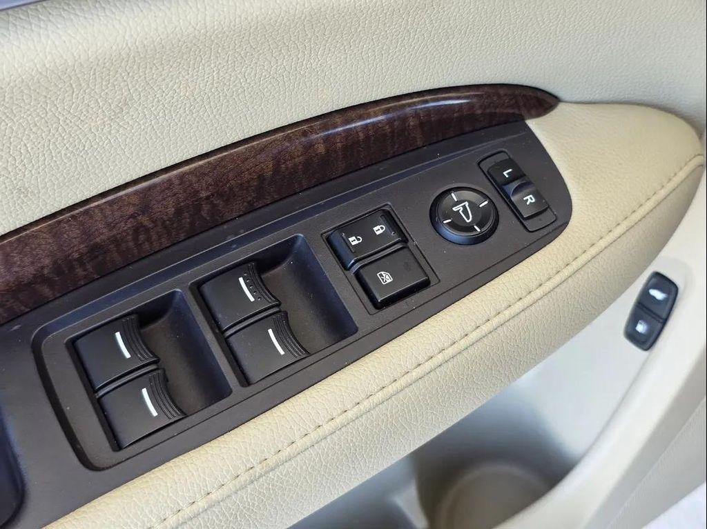 used 2020 Acura MDX car, priced at $21,989