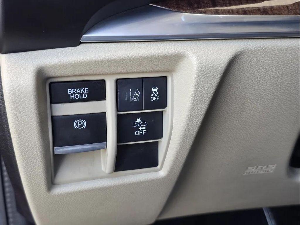 used 2020 Acura MDX car, priced at $21,989