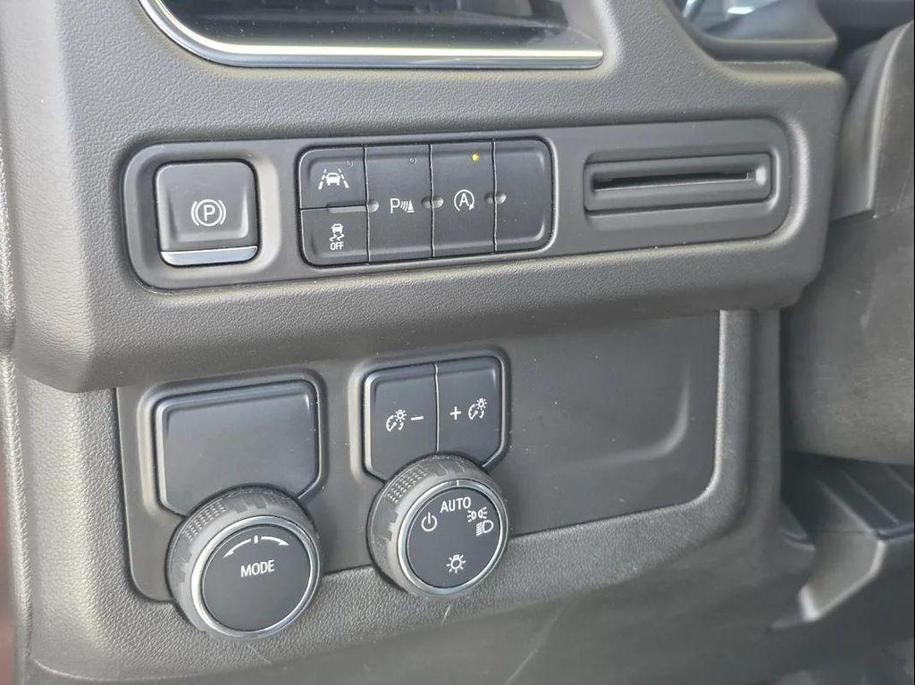 used 2024 Chevrolet Tahoe car, priced at $44,978