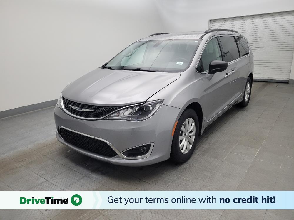 used 2017 Chrysler Pacifica car, priced at $14,595