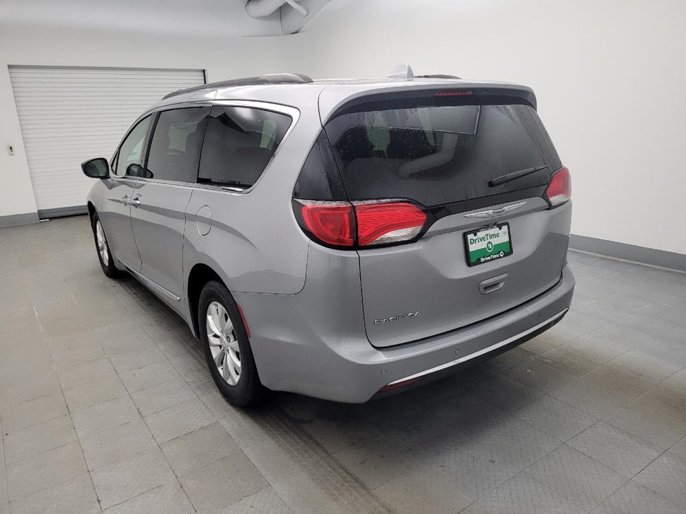 used 2017 Chrysler Pacifica car, priced at $14,595