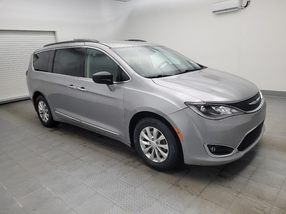 used 2017 Chrysler Pacifica car, priced at $14,595