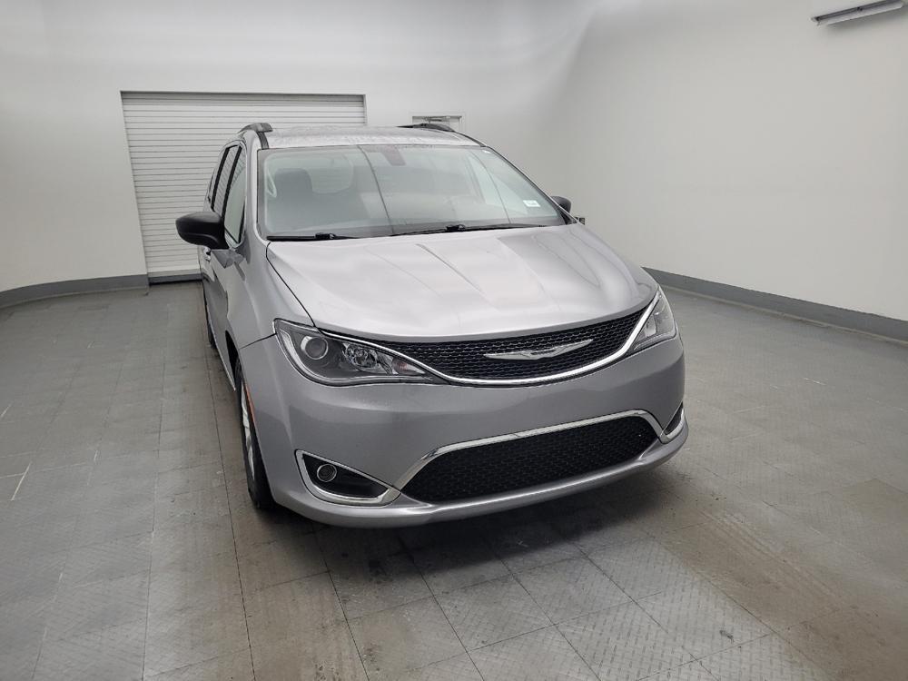 used 2017 Chrysler Pacifica car, priced at $14,595