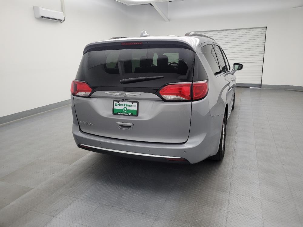 used 2017 Chrysler Pacifica car, priced at $14,595