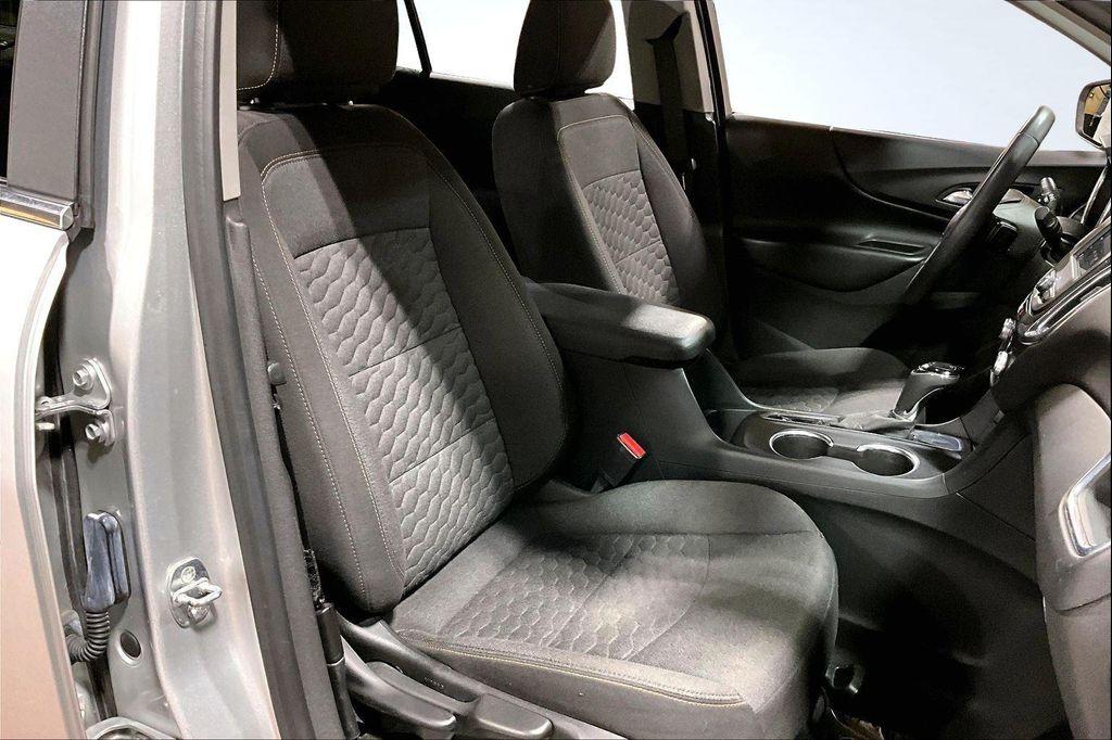 used 2021 Chevrolet Equinox car, priced at $13,895