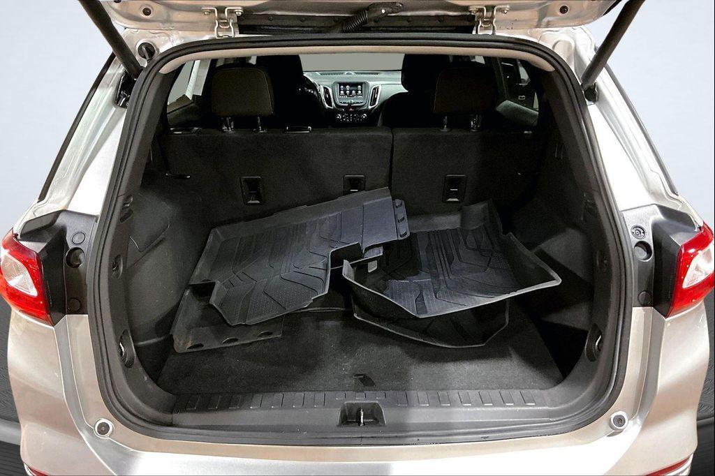 used 2021 Chevrolet Equinox car, priced at $13,895