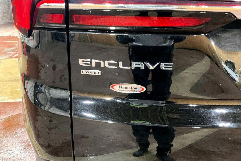used 2025 Buick Enclave car, priced at $36,397
