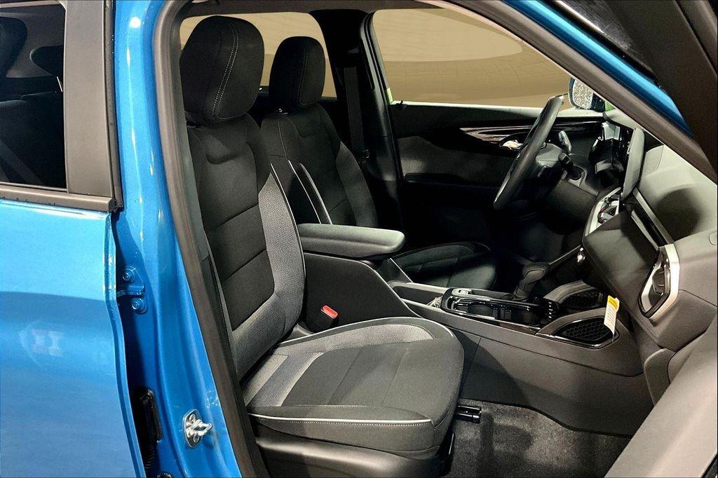 new 2026 Chevrolet TrailBlazer car, priced at $23,676