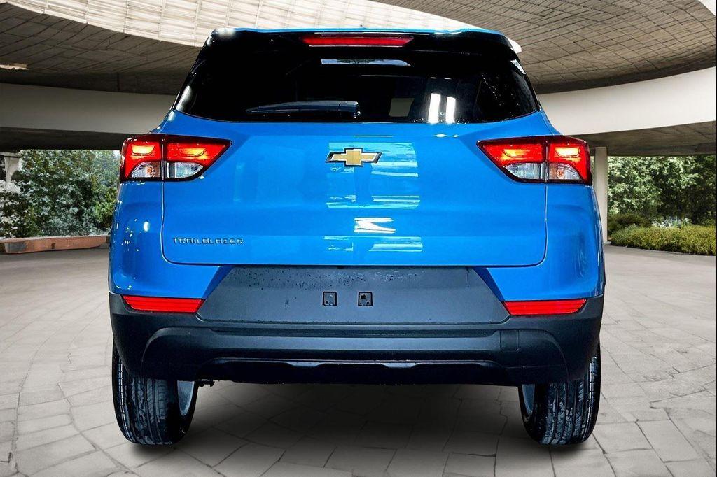 new 2026 Chevrolet TrailBlazer car, priced at $23,676