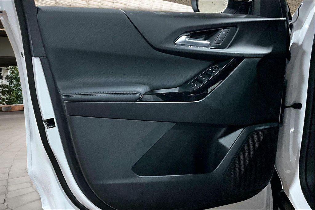 new 2026 Chevrolet Equinox car, priced at $29,829