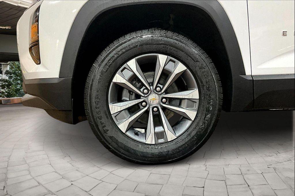 new 2026 Chevrolet Equinox car, priced at $29,829