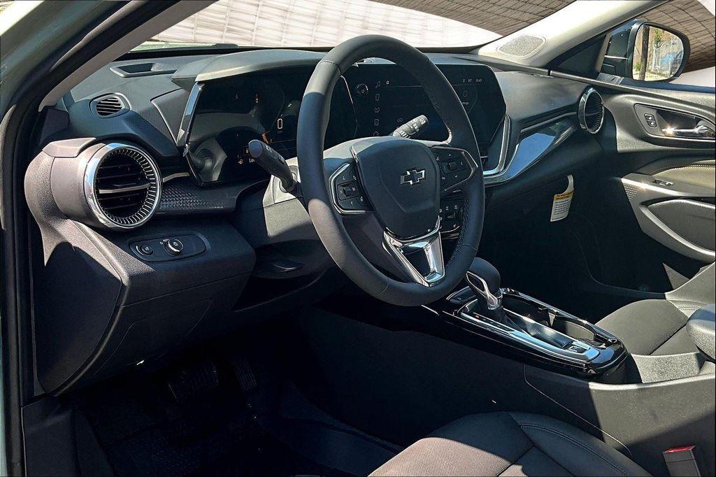 new 2025 Chevrolet Trax car, priced at $25,029