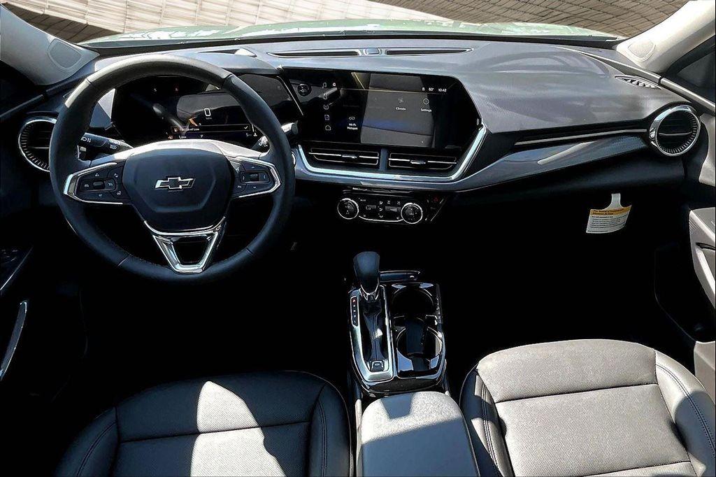 new 2025 Chevrolet Trax car, priced at $25,029