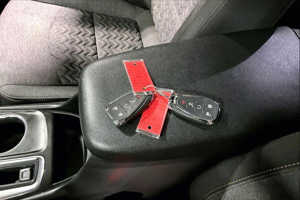 used 2024 Chevrolet Equinox car, priced at $20,975