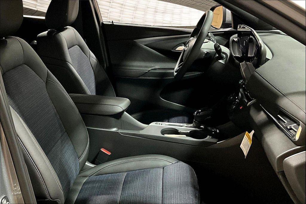 new 2026 Buick Envista car, priced at $24,539