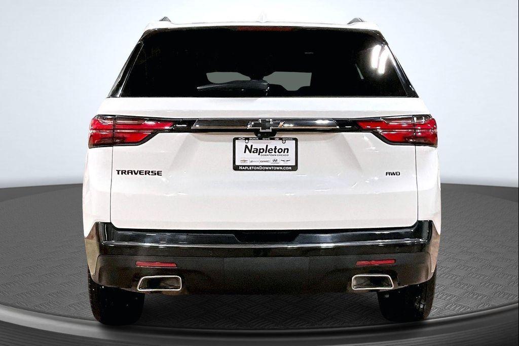 used 2022 Chevrolet Traverse car, priced at $31,892