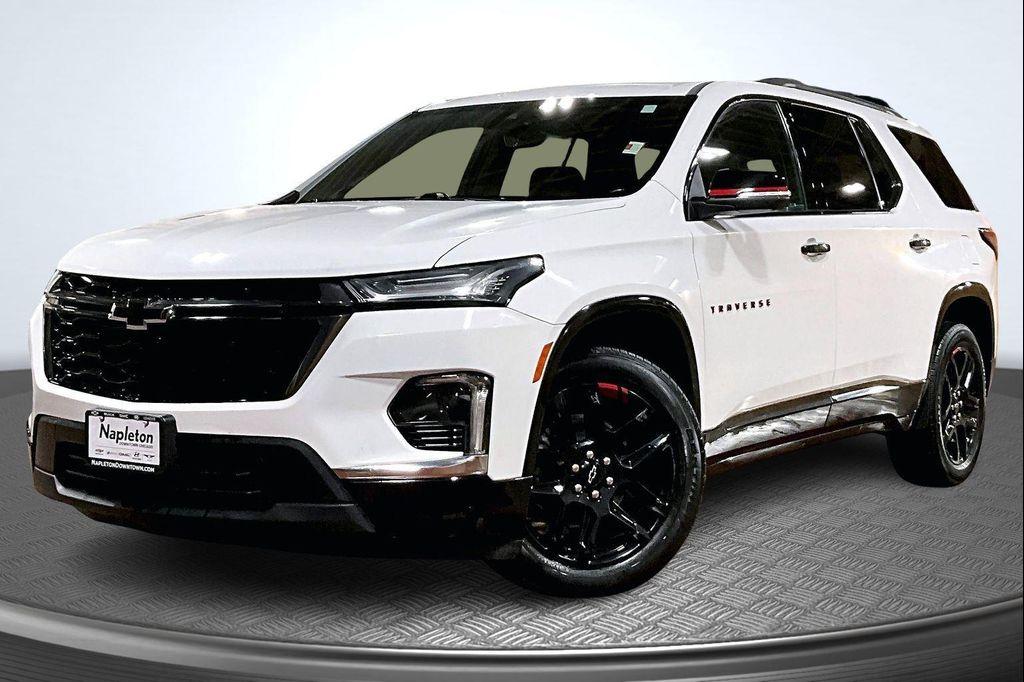 used 2022 Chevrolet Traverse car, priced at $31,892