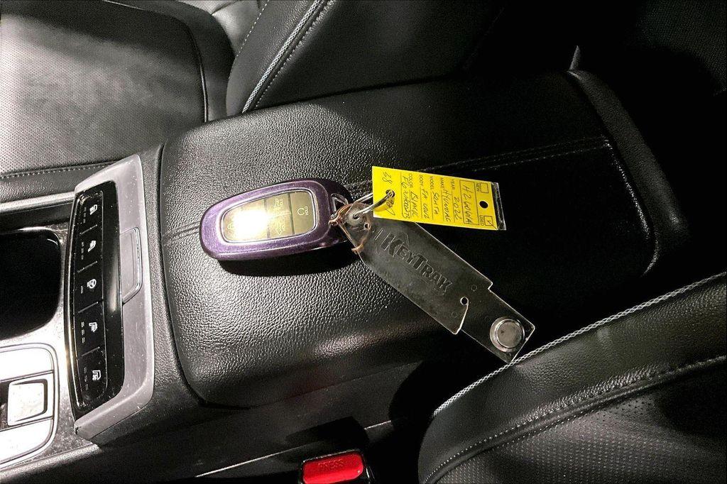 used 2022 Hyundai SANTA CRUZ car, priced at $24,891