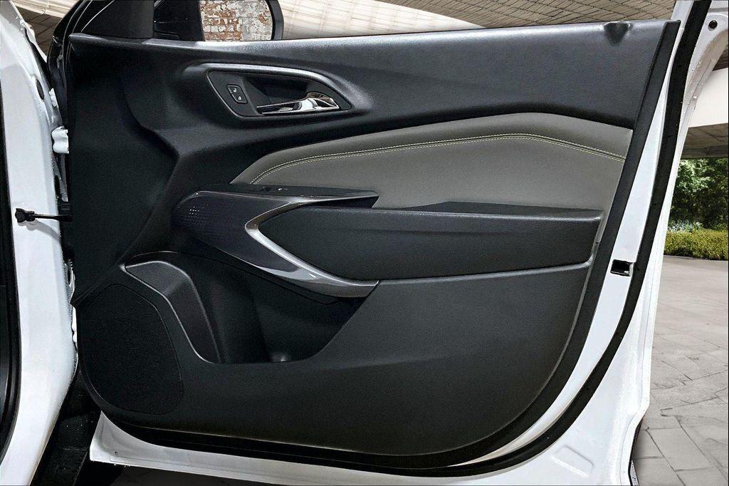 new 2026 Chevrolet Trax car, priced at $25,445