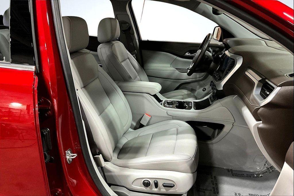 used 2023 GMC Acadia car, priced at $31,272