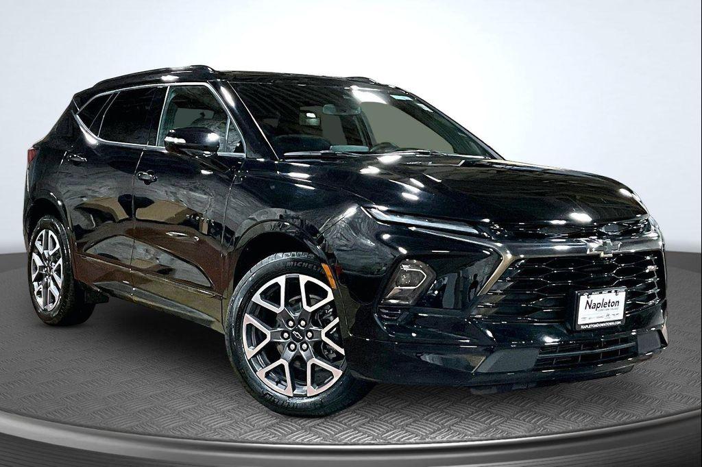 used 2025 Chevrolet Blazer car, priced at $39,077