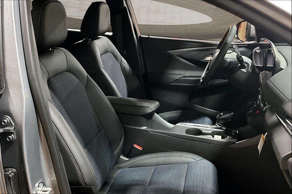 new 2026 Buick Envista car, priced at $25,166