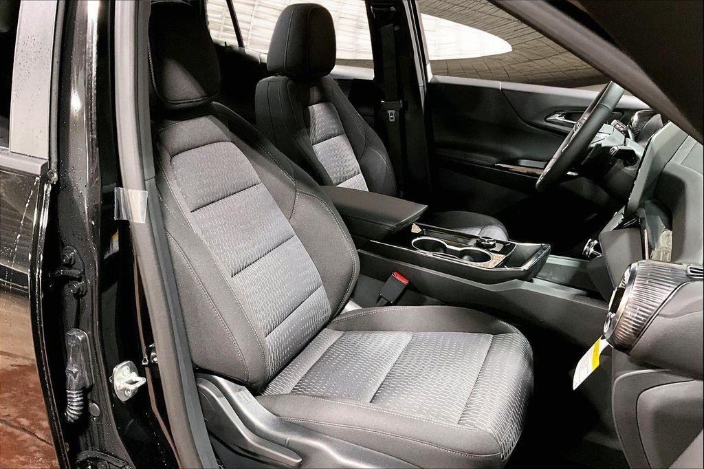 new 2026 Chevrolet Equinox car, priced at $28,970