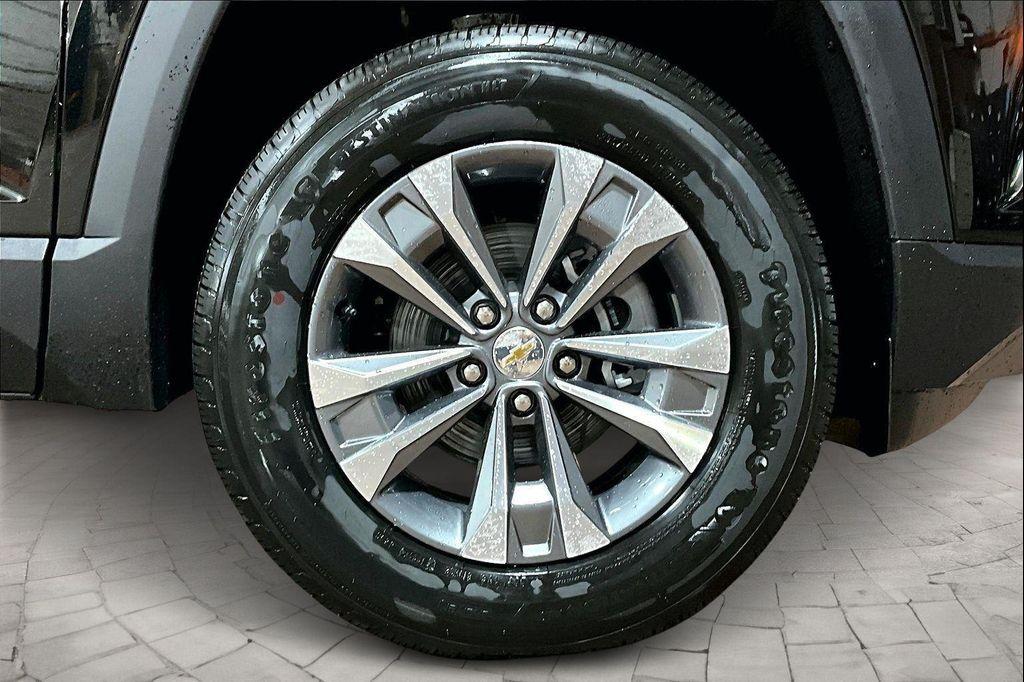 new 2026 Chevrolet Equinox car, priced at $28,970