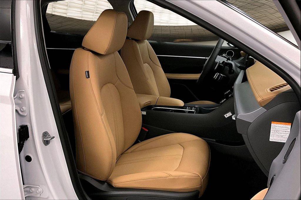 used 2025 Hyundai Sonata Hybrid car, priced at $31,887