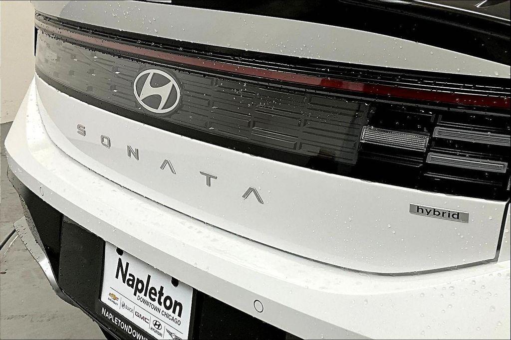 used 2025 Hyundai Sonata Hybrid car, priced at $31,565
