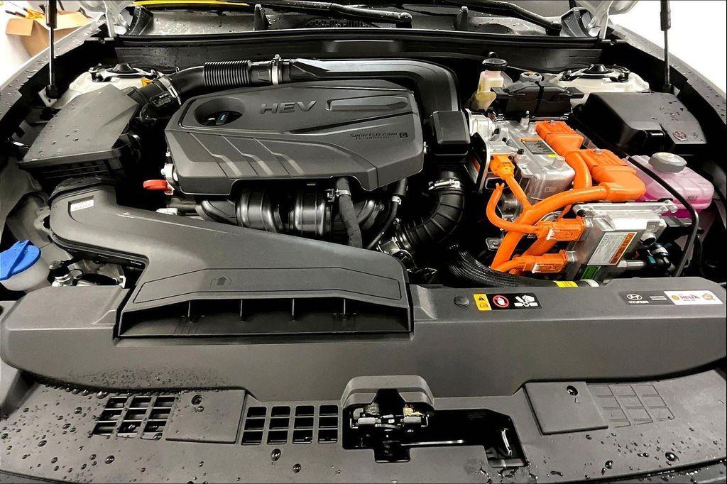 used 2025 Hyundai Sonata Hybrid car, priced at $31,887