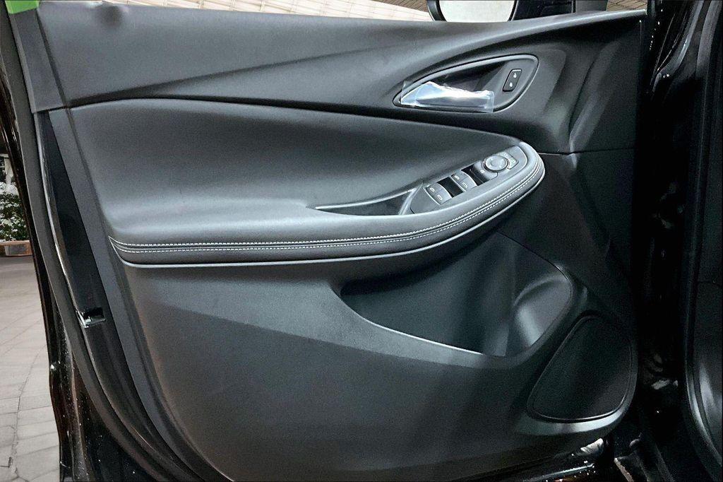 new 2026 Buick Encore GX car, priced at $25,556