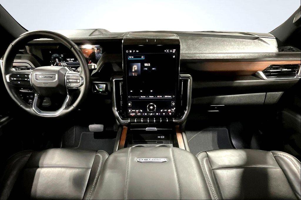 used 2025 GMC Yukon car, priced at $73,790