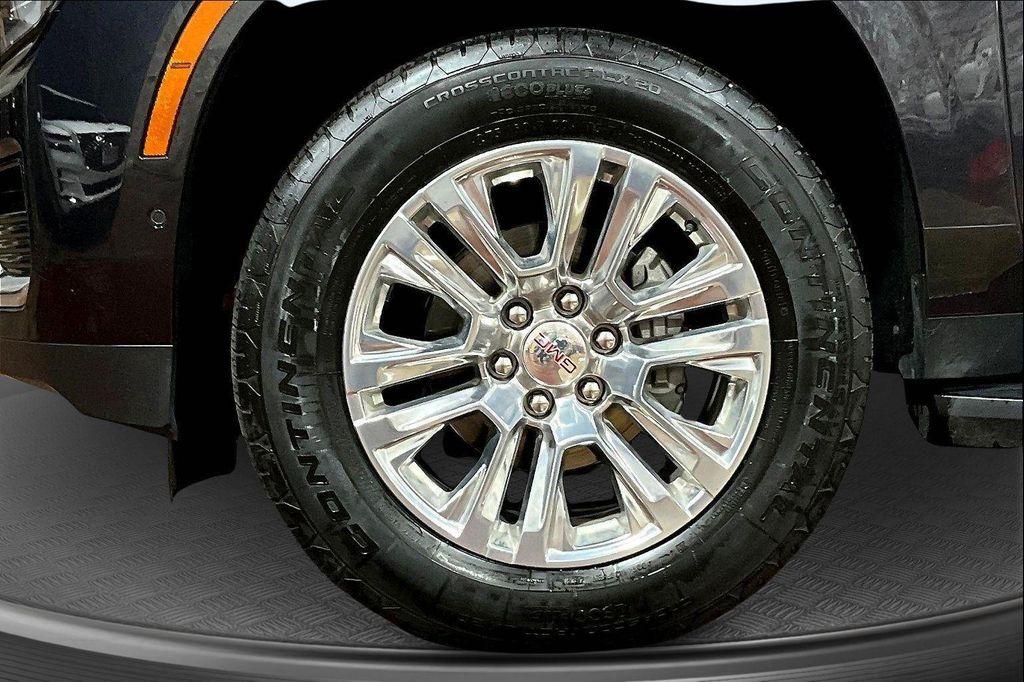 used 2025 GMC Yukon car, priced at $73,790