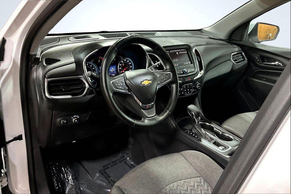 used 2024 Chevrolet Equinox car, priced at $21,797