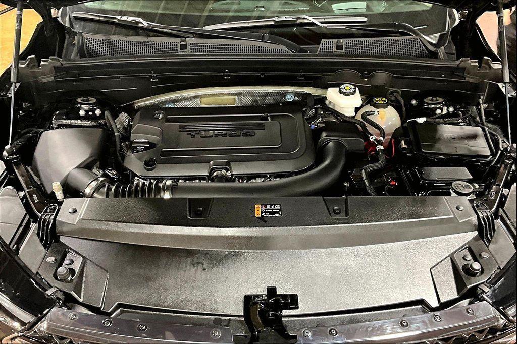 used 2023 Buick Envision car, priced at $30,891